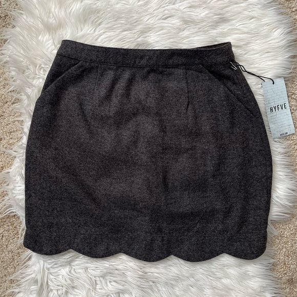 {HYFVE} Scallop Hem Mini Skirt with Pockets in Grey - Women's Medium - NWT - Picture 3 of 12